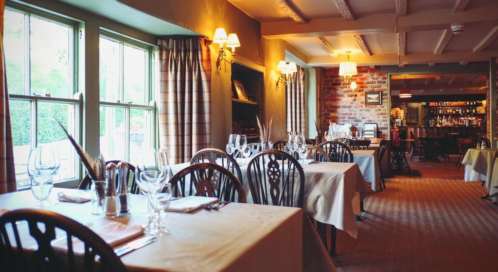 Milton Abbas Hambro Arms酒店 外观 照片