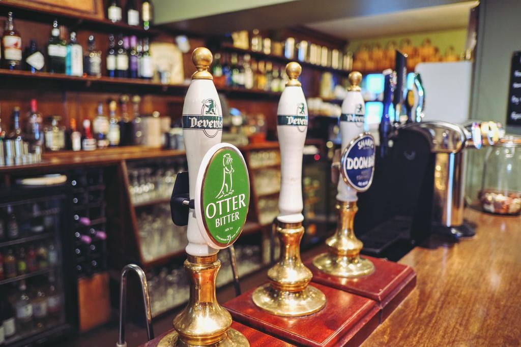 Milton Abbas Hambro Arms酒店 外观 照片